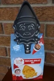 CHRISTMAS Bake COOK The Elf On The Shelf a Tradition Book Pancake Skillet Set