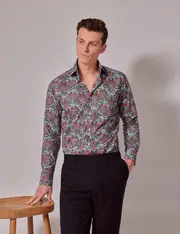 Hawes & Curtis White & Red Paisley Slim Shirt | High Collar Size: Small