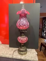 FENTON DAISY& FERN CRANBERRY LAMP, GWTW