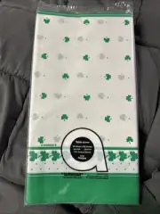 AMSCAN ST PATRICK DAY Plastic Table Cloth 54in x 102in