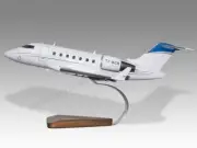 Bombardier Challenger 605 Privatair Desk Wood Airplane Model Small Scale 1/72