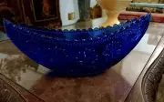 Vtg Davidson Style Cobalt Blue Glass War of Roses Primrose Canoe Crescent Dish