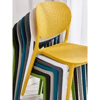 在飛比找ETMall東森購物網優惠-現代時尚簡約靠背塑料餐椅家用一體成型休閑創意書桌椅網紅鏤空椅