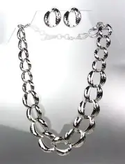 CLASSIC Graduated SILVER Metal Hammered Texture Chain Chains Necklace Set