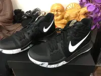 在飛比找Yahoo!奇摩拍賣優惠-Nike Kyrie Irving 3 bhm