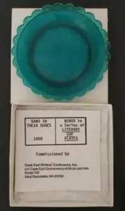 Vtg 1989 Cape Cod Writers Conference Glass Cup Plate Sand In Their Shoes Teal