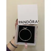 在飛比找蝦皮購物優惠-全新正品Pandora潘朵拉守護羽翼925銀手環 硬環 手鍊