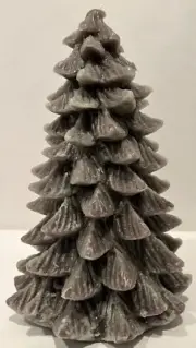 LARGE CRATE & BARREL GREEN PINE CHRISTMAS TREE WAX CANDLE 11.5 INCHES TALL