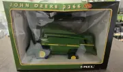 2000 ERTL John Deere 2266 Combine, 1/32 Scale NIB