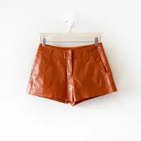 在飛比找蝦皮商城精選優惠-全新 CANDACE 洪秀女 設計感真皮短褲 橘棕色 100