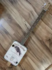 WEEKLYHOUSE CIGAR BOX GUITAR ACOUSTIC ELECTRIC 3 STRING Old Crow
