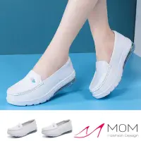 在飛比找momo購物網優惠-【MOM】真皮護士鞋/真皮舒適彈力加大氣墊小愛心印花護士鞋(