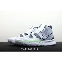 在飛比找蝦皮購物優惠-免運 NIKE KYRIE 7 HIP-HOP 耐磨底 黑白