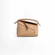 [LOEWE] Mini Puzzle bag in morbido vitello a grana Brown