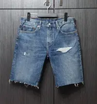 在飛比找露天拍賣優惠-正品LEVIS502 男中藍色重磅水洗破壞款牛仔短褲W32