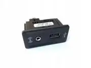 VOLKSWAGEN GOLF MK7 USB And AUX-IN Connection Genuine 5G0035222C