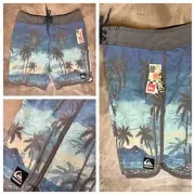 Quicksilver YG Sky Palms Men’s Size 30 Board Shorts Surf Swim Trunks Blue Gray