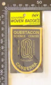 VINTAGE QUESTACON SCIENCE CENTRE ANU CANBERRA SOUVENIR PATCH WOVEN CLOTH BADGE