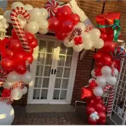 136pcs Red/White Balloon Garland Arch Set With Confetti For Wedding And Birthday