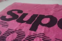 在飛比找Yahoo!奇摩拍賣優惠-?? Superdry Hand Sport Towel F