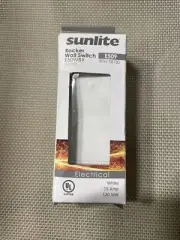 SUNLITE WHITE GROUNDED ROCKER SWITCH 15A 120V WALL