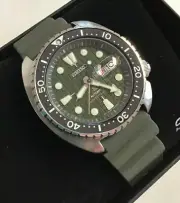 Seiko Men's King Turtle Green Rubber Automatic Diver's Watch SRPE05