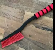 Mallory Hopkins Snow Brush With Scrapper 26"