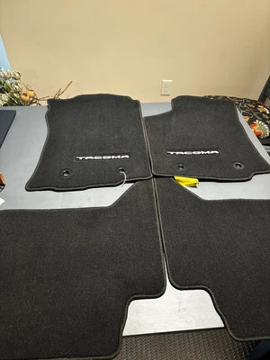 Toyota Tacoma carper Floor Mats 2016 17 18 19 20 21-2022 OEM Full Set 4 Mats
