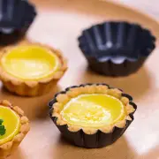 12 Pcs Flower Tart Pans Non-stick Cupcake Cases White Removable