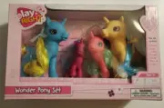 New Play Right Wonder Pony Set 4 Ponies hair Clips and Styling Accessories.