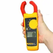 one NEW Fluke 323 Digital Clamp Meter Multimeter AC DC Voltage Rms Amp True