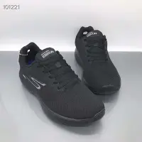 在飛比找Yahoo!奇摩拍賣優惠-Skechers 斯凱奇  經典輕便男士  輕質跑鞋  酷跑