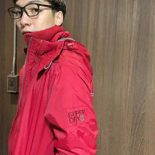 美國百分百【Superdry】極度乾燥 Arctic 風衣 連帽 防風外套 夾克 刷毛 男 紅色 L號 J950