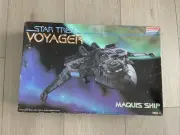 STAR TREK VOYAGER "MAQUIS SHIP" plastic model kit by MONOGRAM 3605