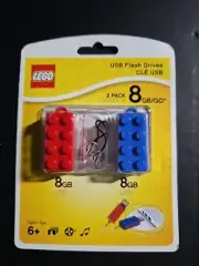 LEGO 8 GB USB Red Brick With Blue Brick Keychain FLASH DRIVE - NEW in box!!