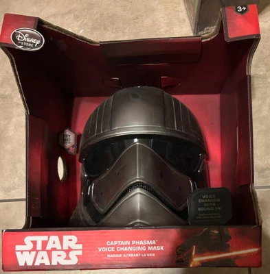 Disney Store STAR WARS Force Awakens CAPTAIN PHASMA Voice Changing Mask Helmet