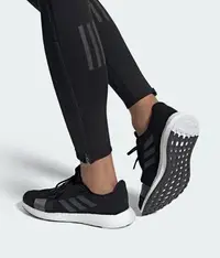 在飛比找Yahoo!奇摩拍賣優惠-【豬豬老闆】ADIDAS SENSE BOOST 黑 透氣 