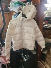 NWT WOMEN'S WINTER PUFFER COAT ~ CHAMPION WHITE/ MARSHMALLOW LARGE