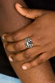 Paparazzi Ring- Not So Novice- Black Rhinestone