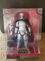 Star Wars Elite Series Captain Phasma Die Cast 6" -Unopen Box-