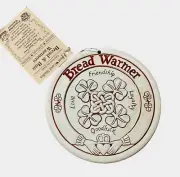 Vtg NWT Lyn Ulick Irish Claddagh Bread Warmer Stoneware Made in USA 1989 6 3/8"