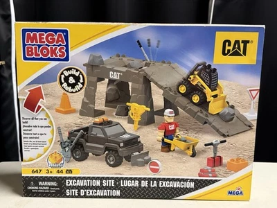 Mega Bloks 44 Pieces Excavation Site #647 Caterpillar Construction Playset 2007
