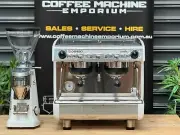 CASADIO UNDICI COMPACT COFFEE MACHINE w/ MAZZER SUPER JOLLY V PRO GRINDER WHITE