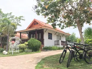 烏汶普拉伊法度假村Plaifah Resort Ubon