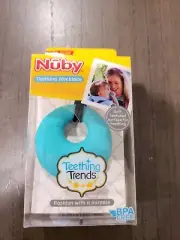 Nuby Oval Teething Necklace - Teethable Mommy Jewelry Brand New Baby Toddler