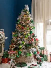 在飛比找松果購物優惠-豪華聖誕樹松樹加密帶雪花聖誕節發光裝飾樹大型落地擺件商業櫥窗