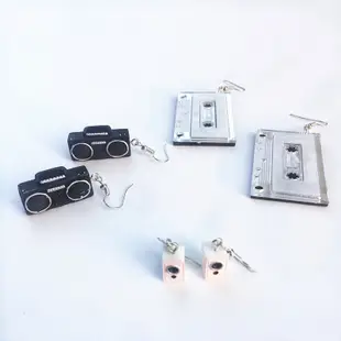 時尚嘻哈風迷你磁帶耳環 個性收音機耳夾小音響耳鉤 (5.9折)