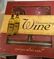 DISCOVERING WINE KIT WITH BOOK .STOP RING ,CORKSCREW , CORK