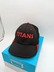 Tennessee Titans Hat Black red Embroidered Fitted Cap size L XL ProFlex. BB766