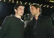Jason Biggs Seann William Scott talk premiere Bulletproof Monk Ch- 2003 Photo 1